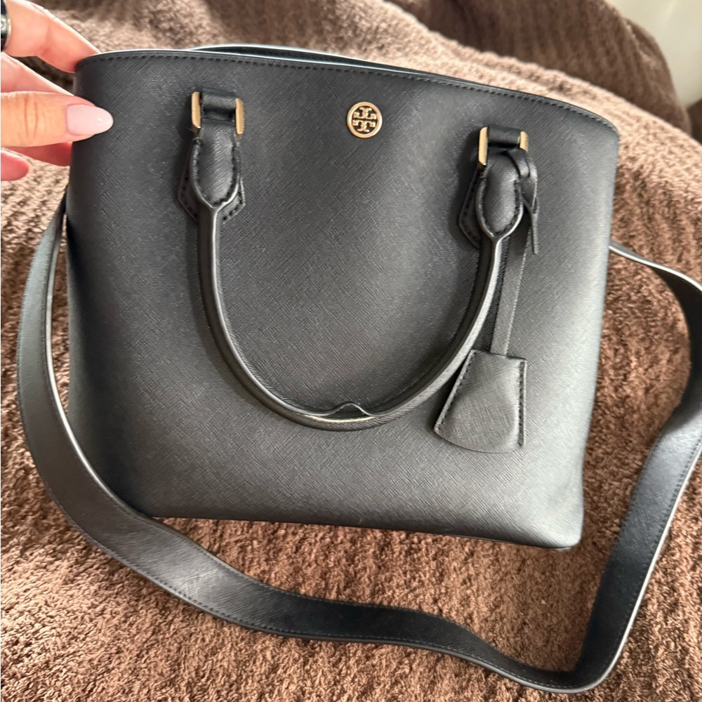 Tory Burch Black Shoulder Bag with Gold Hardware and Structured Design